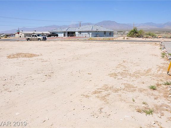5th image of 551 Mount Charleston Dr