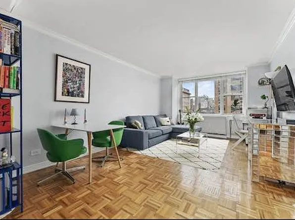 201 East 17th Street image 1 of 8