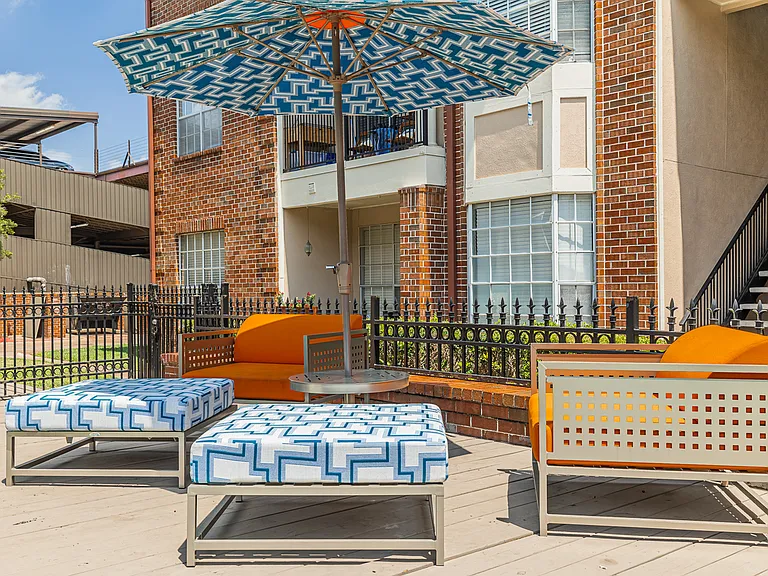 The Village at Bellaire Apartments — Photo 34