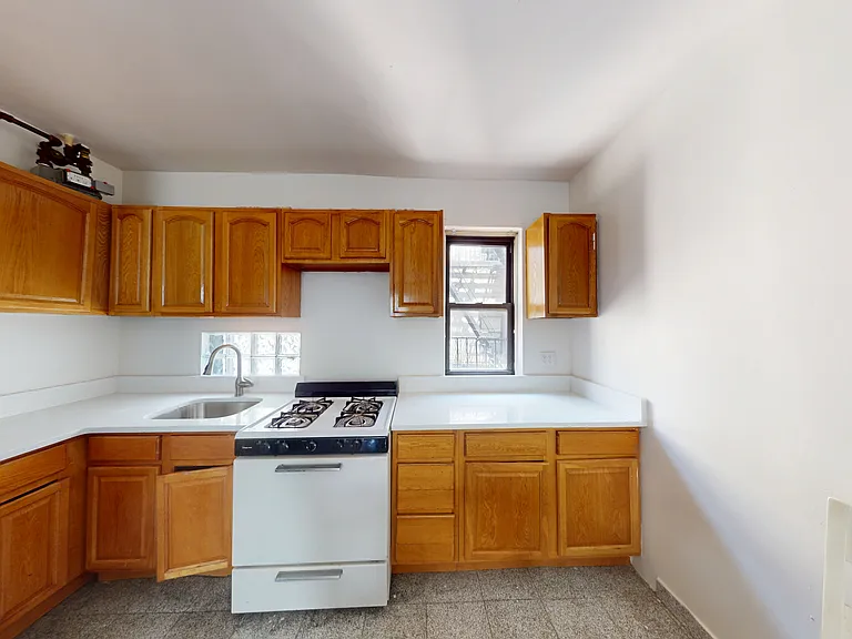21-15 33rd St #4B — Photo 13