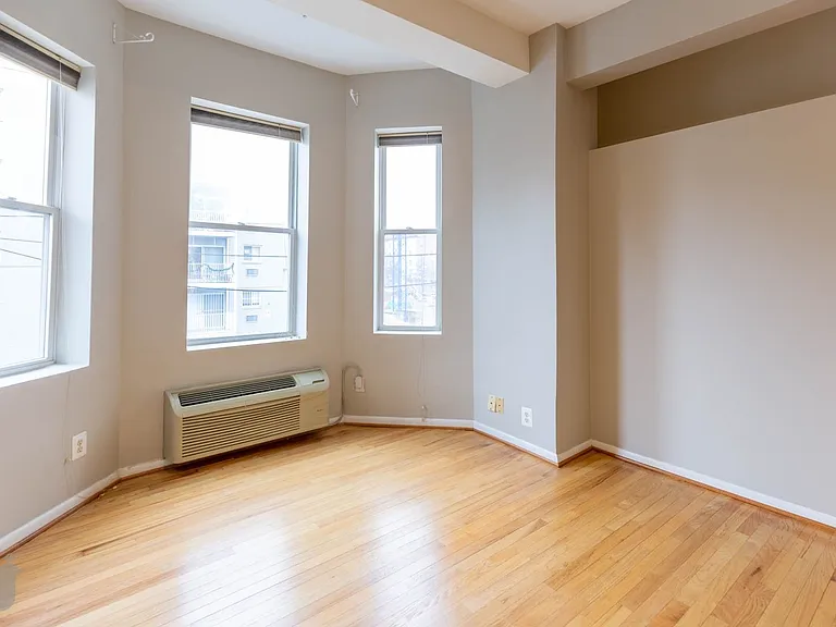1415 Chapin St NW #306 — Photo 23