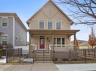 1471 Foster Rd, Iowa City, IA 52245