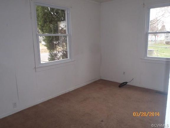 5th image of 1006 E 17th St