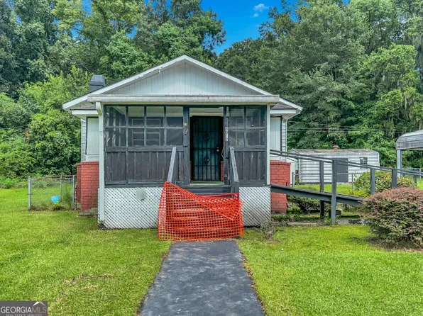 4012 Walton St, Savannah, GA 31405