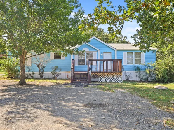 909 Lanes End, Joshua, TX 76058