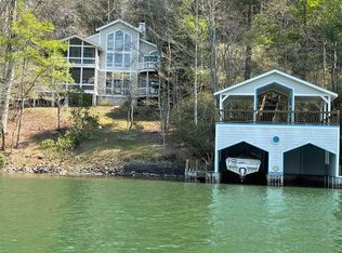 142 Watermark Trl, Lakemont, GA 30552