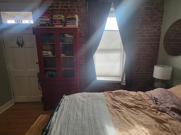 5th image of 4102 Botanical Ave #1F