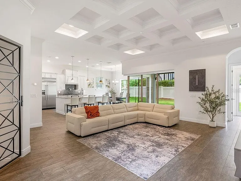 706 Canopy Estates Dr — Photo 9