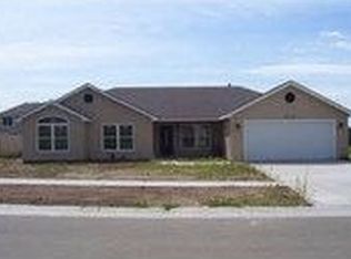 2726 Devin Dr, Junction City, KS 66441