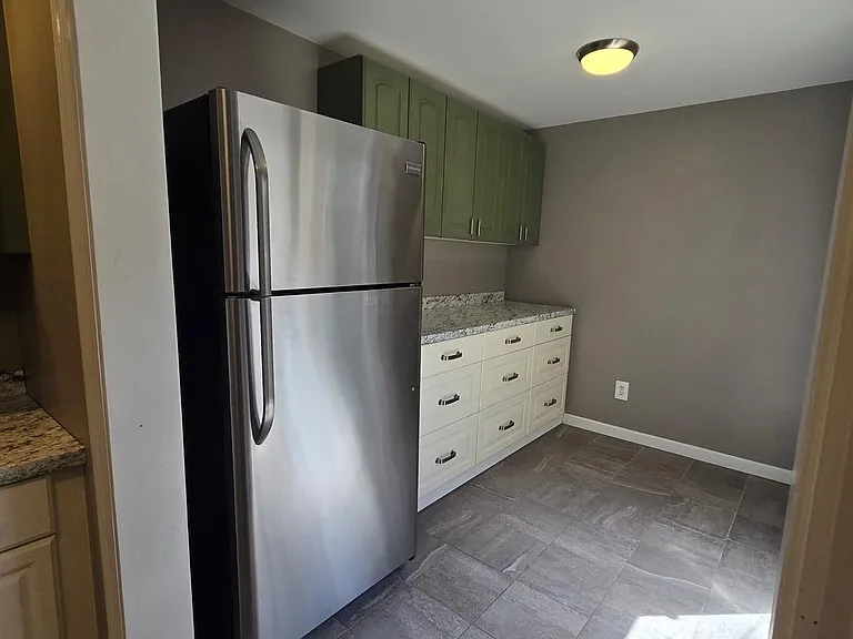 104 Emily St — Photo 10