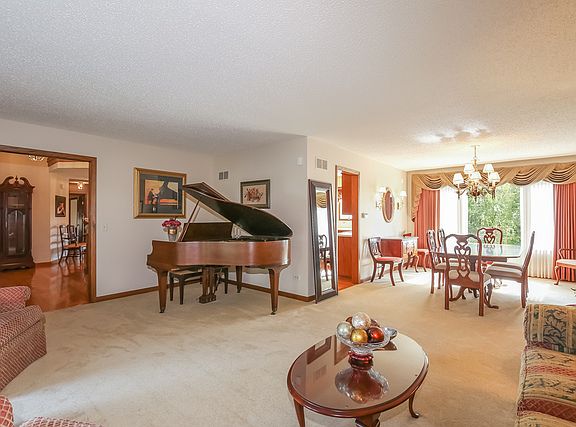 5th image of 1204 Lisa Cir