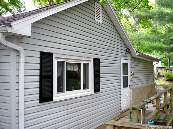 2nd image of 975 Breezy Bluff Dr