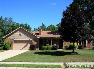 830 Creekside Ln, Plainfield, IN 46168