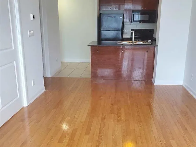 5791 Yonge St #2601 — Photo 4