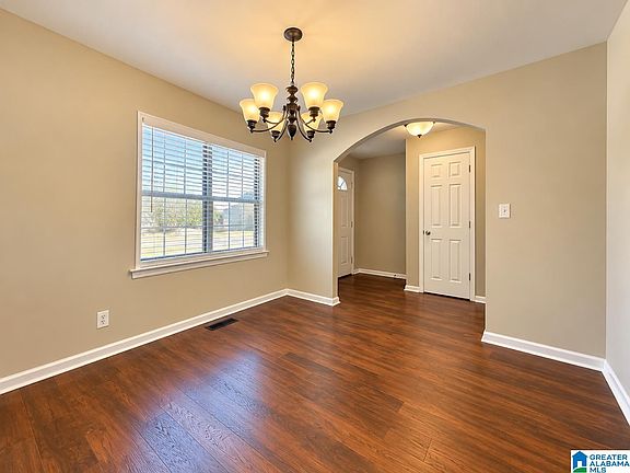 4th image of 7924 Cresview Dr
