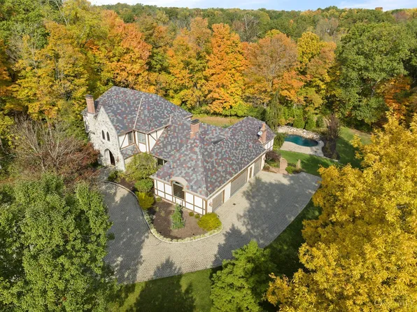 8500 Old Carriage Trl, Cincinnati, OH 45242