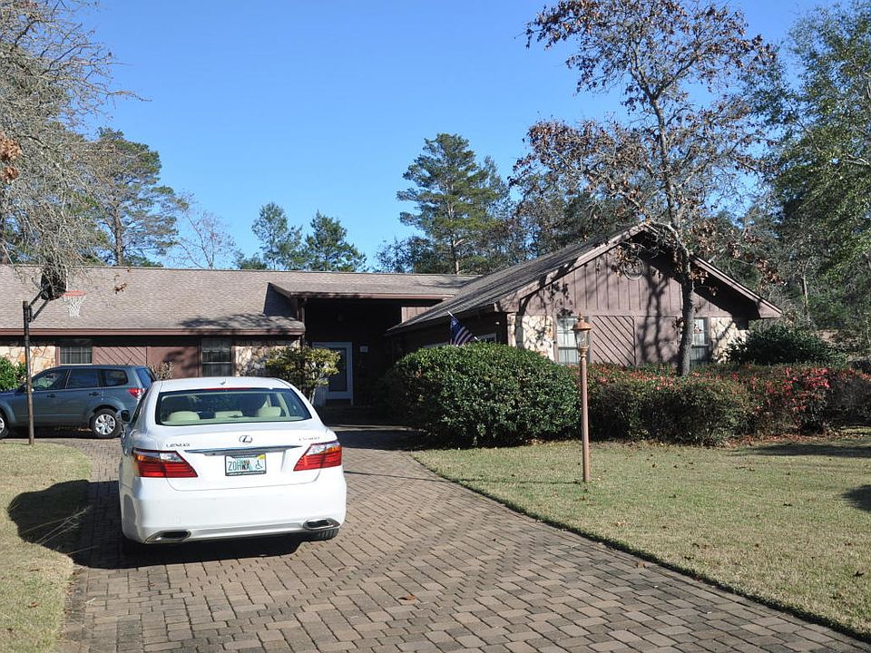 1st image of 19 Pembrooke Ct