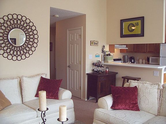 2nd image of 10064 Greylock Way