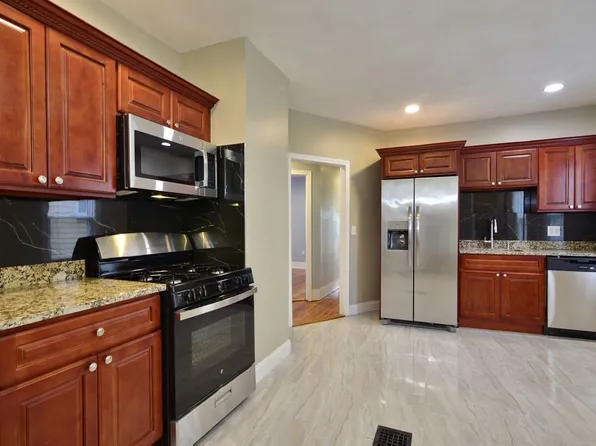 9 Nightingale St APT 2, Dorchester, MA 02124