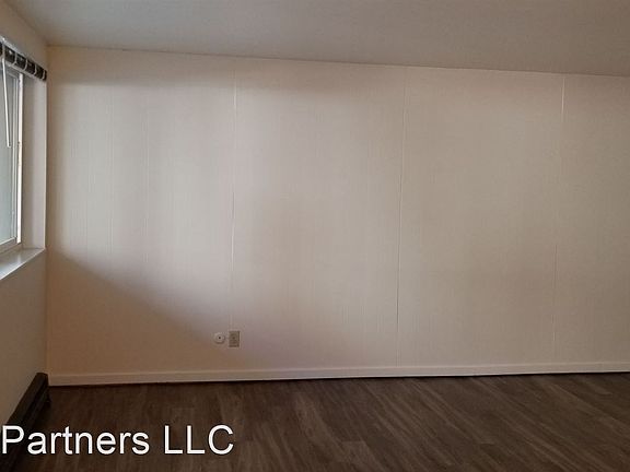 3rd image of 1206 Taylor Ave N APT A