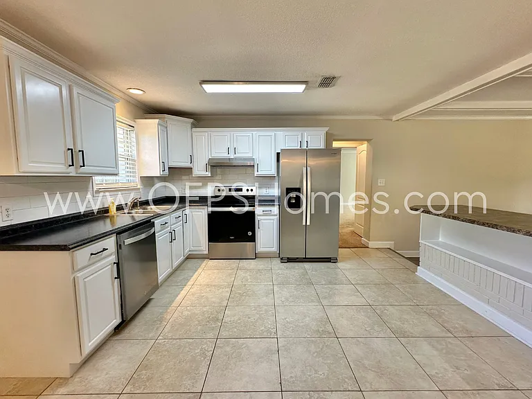 4490 Highway 87 N — Photo 6