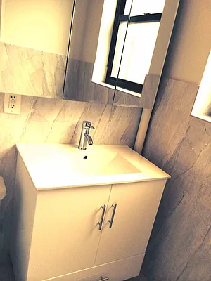 Rented by Sohayegh Enterprises Corp. | media 32