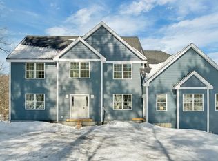 8 Wiley Hill Rd, Londonderry, NH 03053