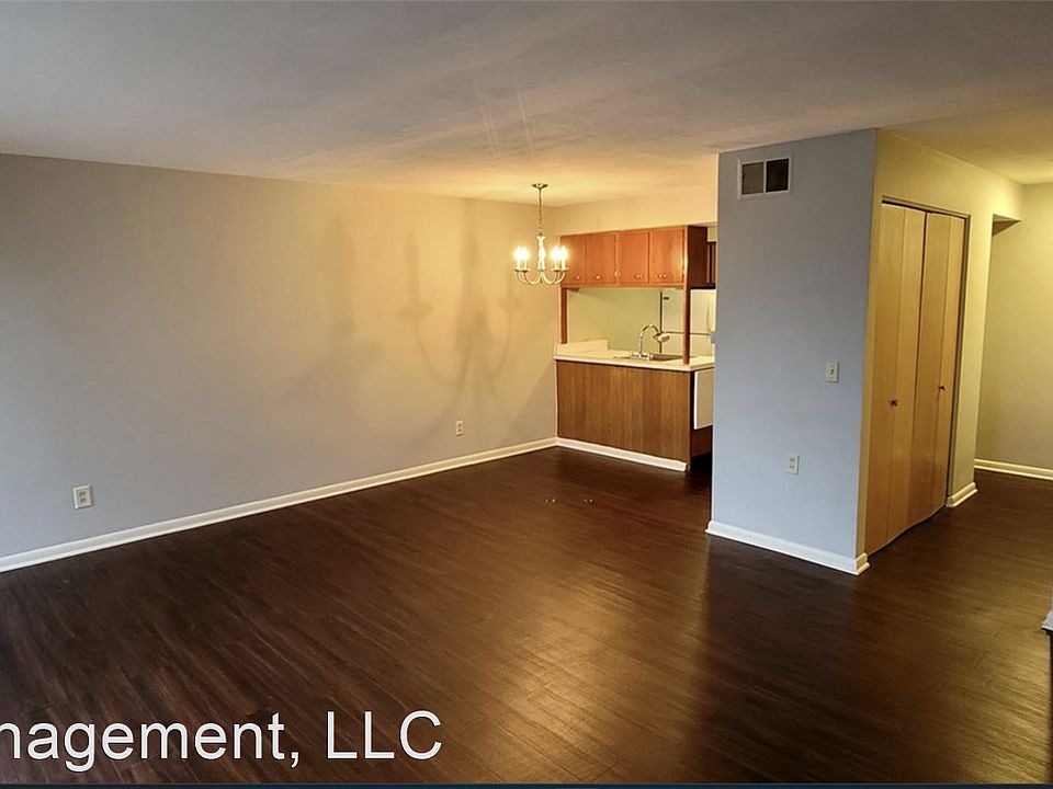 1st image of 3817 Briar Pl APT 14
