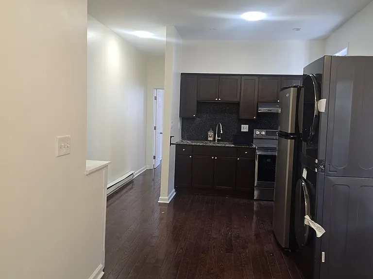 1708 Mifflin St #2 — Photo 36