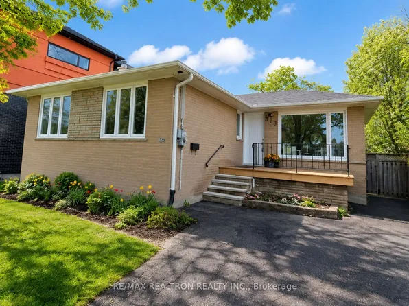 323 Elmwood Ave, Richmond Hill, ON L4C 1L7