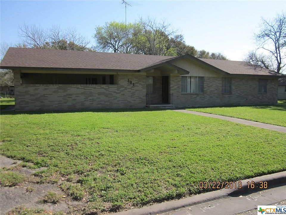 1st image of 1213 W Avenue J