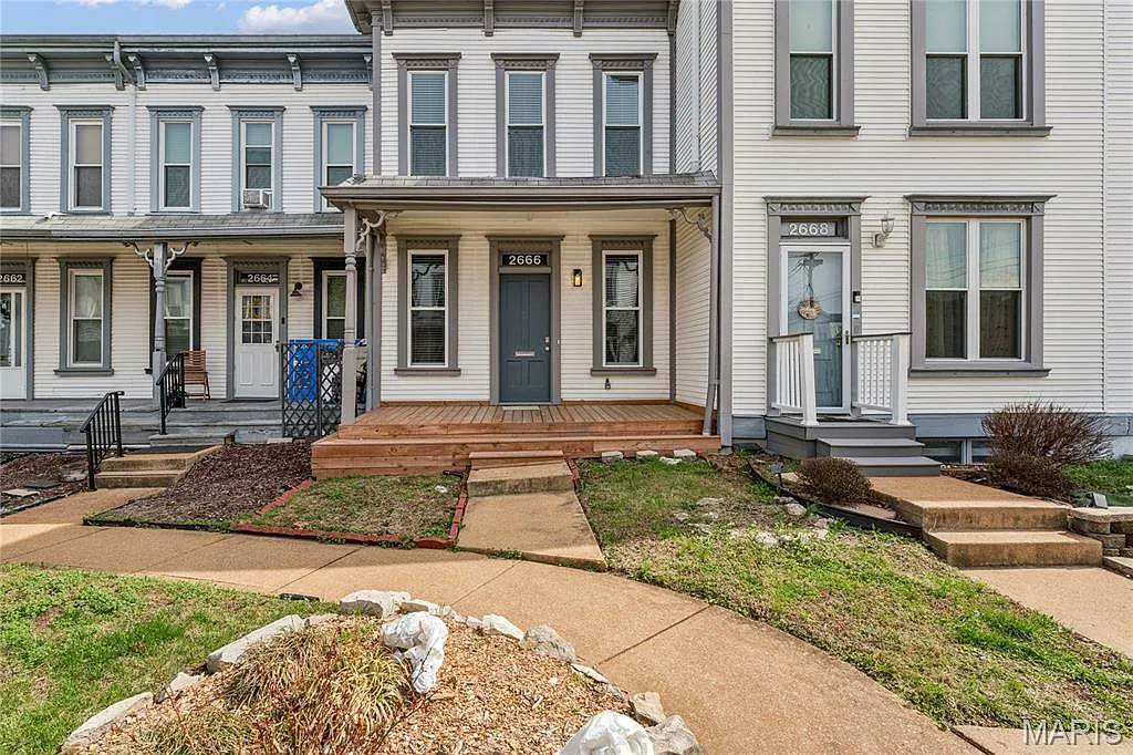 2666 Park Ave photo 1