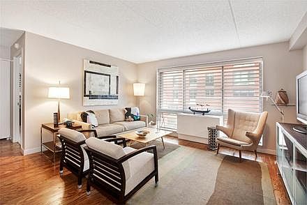 2nd image of 3301 NE 1st Ave Suite 107