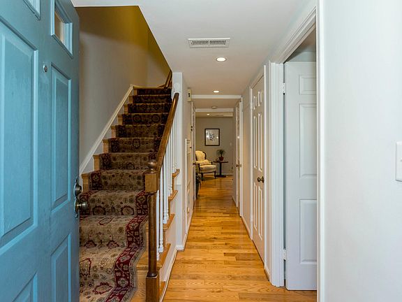 2nd image of 4816 Bradley Blvd