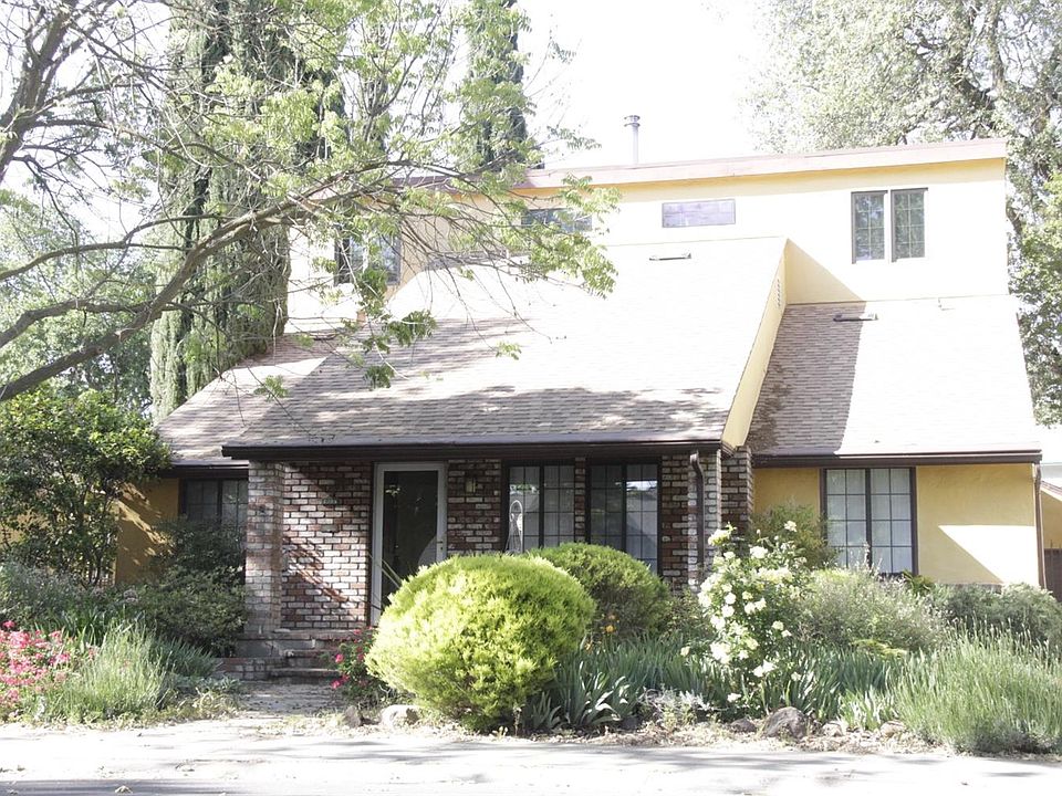 2nd image of 1085 Perkins Way