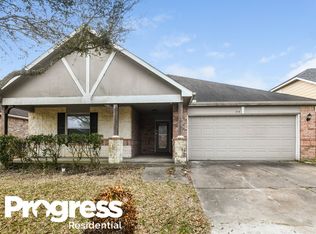 214 Kestrel Ln, Rosharon, TX 77583