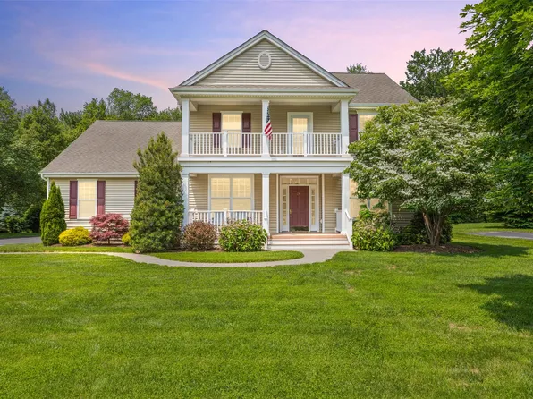 231 Buttonwood Way, Hopewell Junction, NY 12533