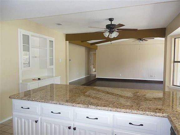 5th image of 3901 Firethorn Dr