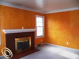 3rd image of 2430 Chandler Ave