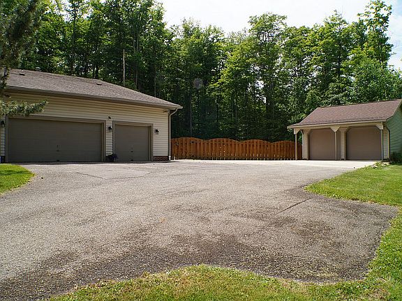 5th image of 11410 Foxhaven Dr