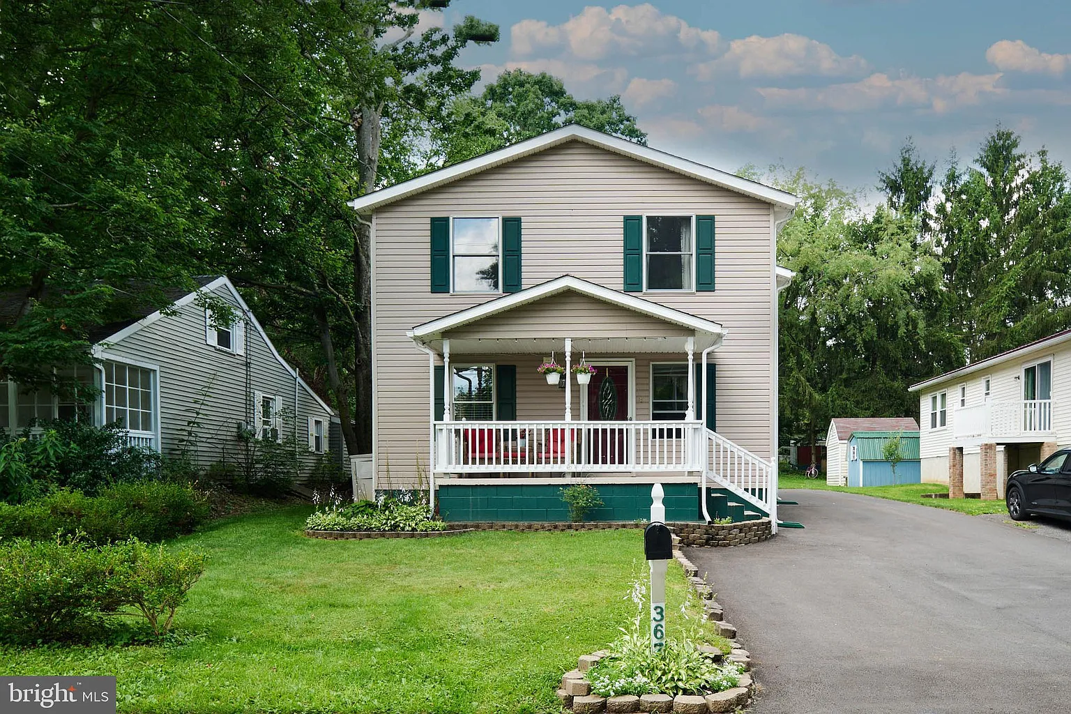367 W Clearview Ave photo 1