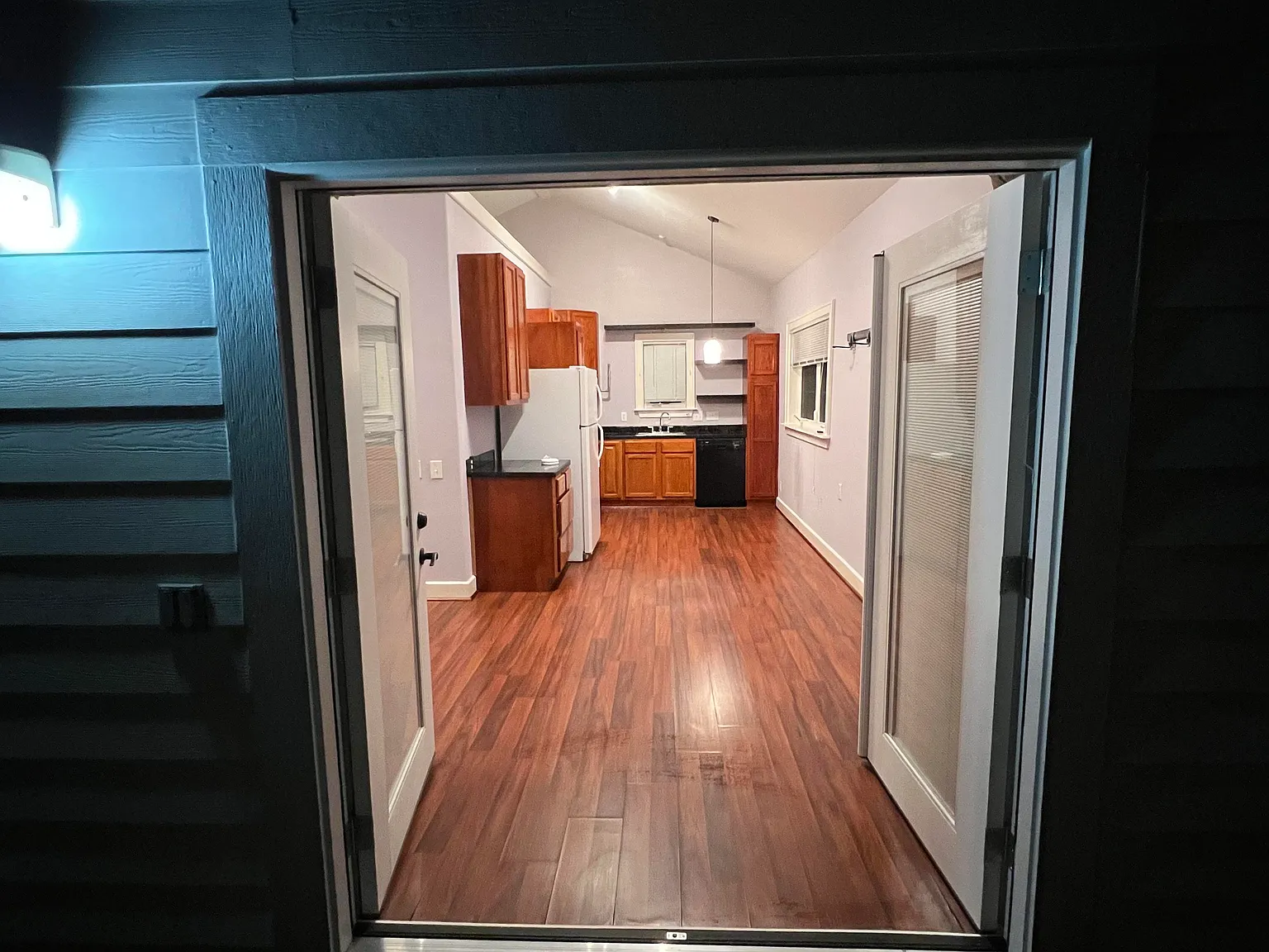 1 bed, 450 sqft, $1,300 — Photo 3