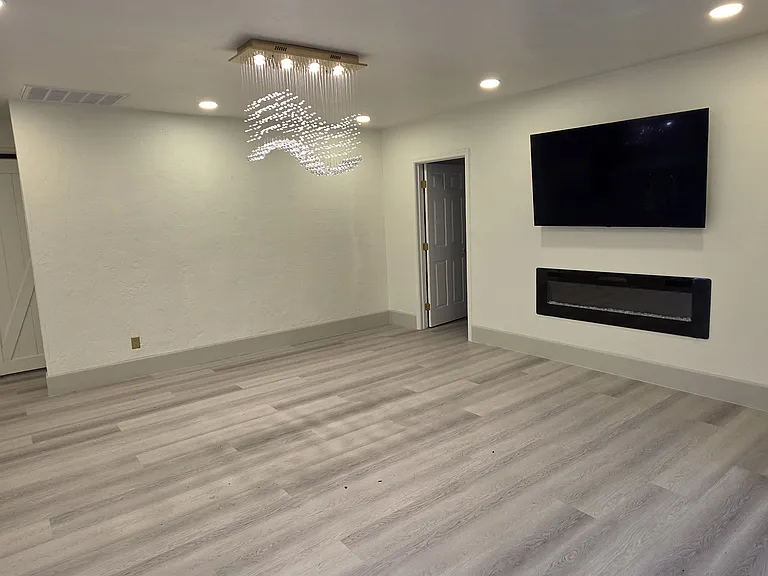41620 Beatrice St — Photo 14