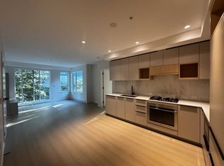 2015 Saint Johns St #403, Pt Moody, BC V3H2B3