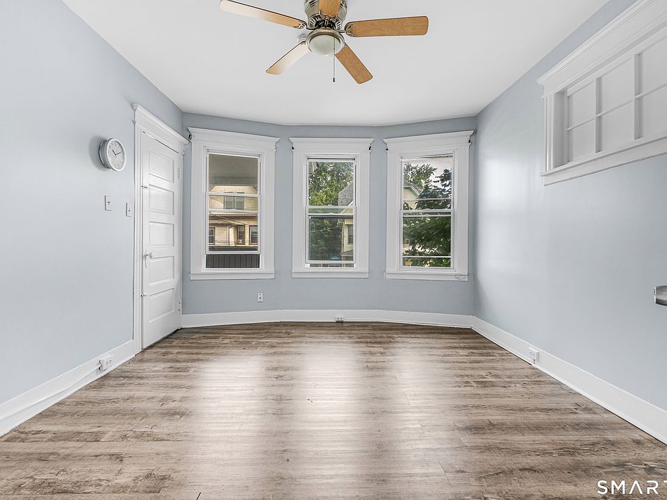 1st image of 350 Spring St