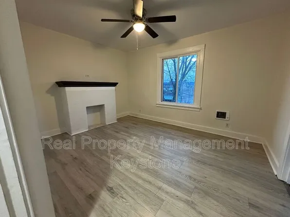 122 E 16th Ave APT 2, Homestead, PA 15120