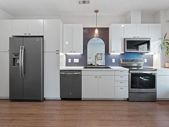 5th image of 4361 S Congress Ave Unit 322