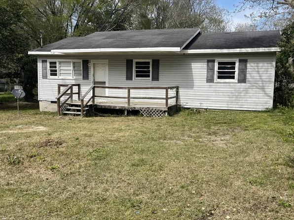 143 Oak St, Cochran, GA 31014