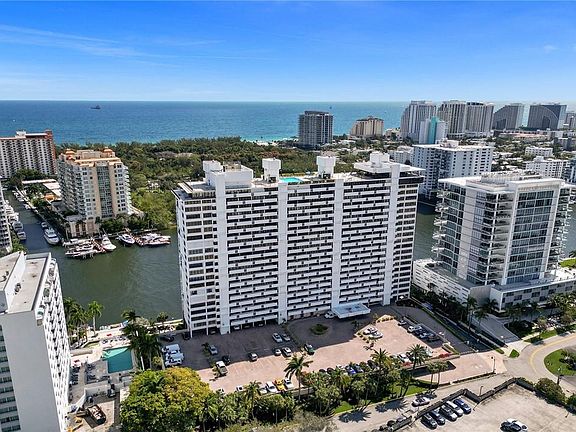 5th image of 936 Intracoastal Drive #11D