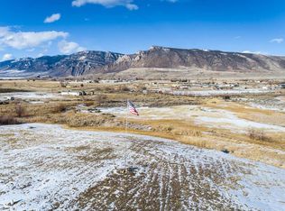 19 Douglas Dr, Cody, WY 82414